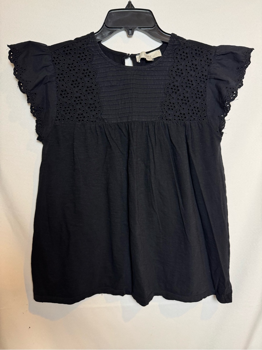 Loft Women’s Black Eyelet Flutter Sleeve Top L